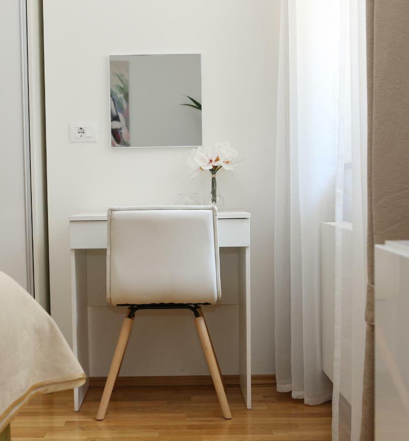 Apartman Nebo Пула Екстериор снимка