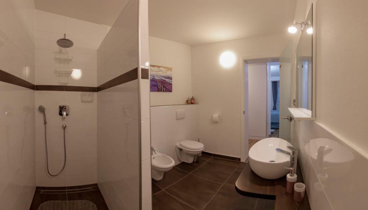 Apartman Nebo Пула Екстериор снимка