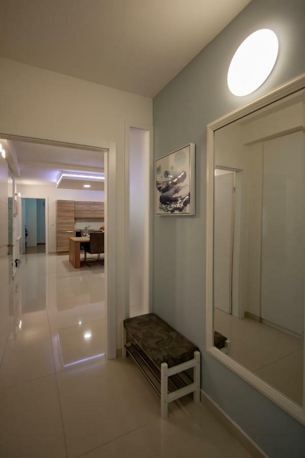 Apartman Nebo Пула Екстериор снимка