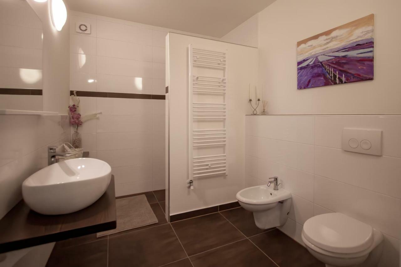 Apartman Nebo Пула Екстериор снимка