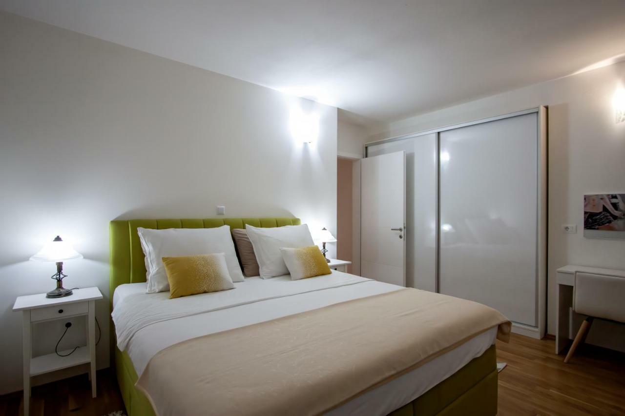 Apartman Nebo Пула Екстериор снимка