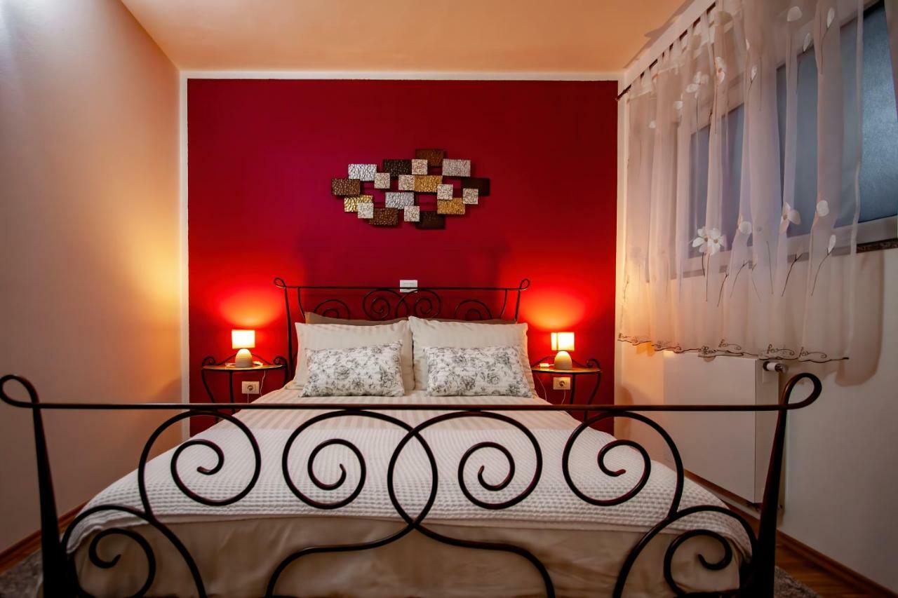 Apartman Nebo Пула Екстериор снимка
