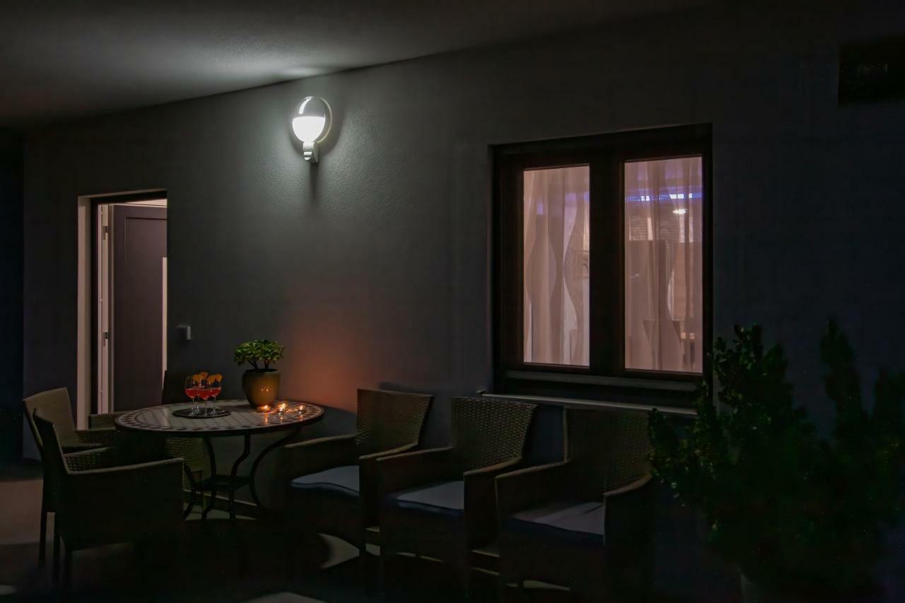 Apartman Nebo Пула Екстериор снимка